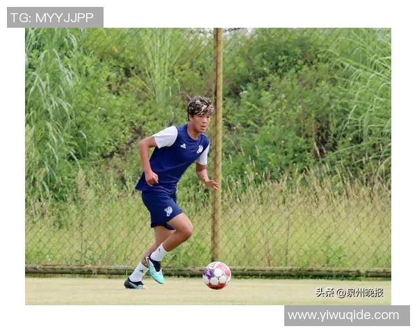 李龙海:上海足球明星的成长之路与未来展望 李龙海:上海足球明星的成长之路与未来展望